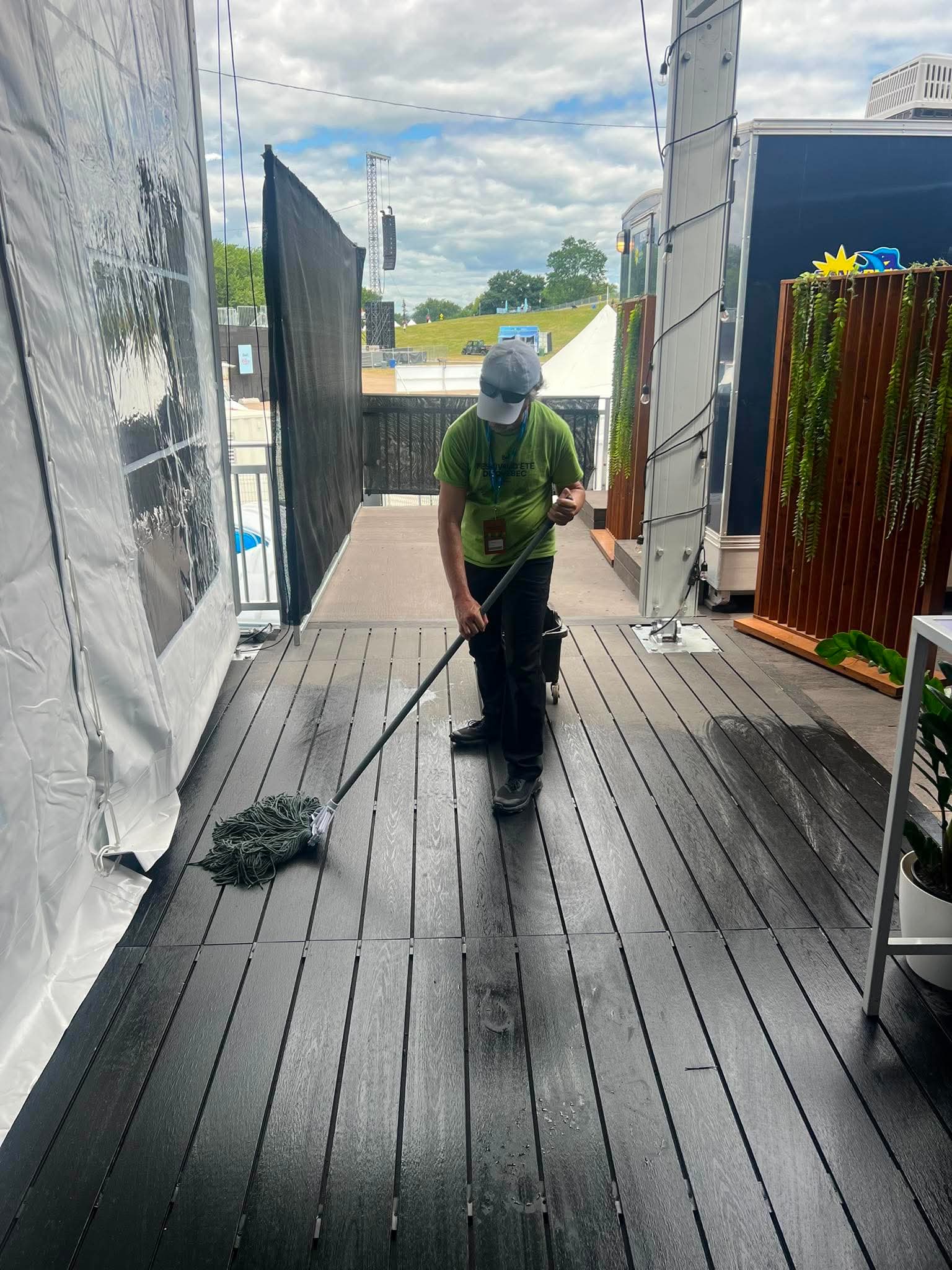 cleaning service